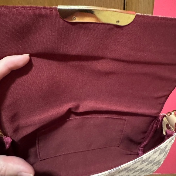 White Checkered Bag - Picture 6 of 6